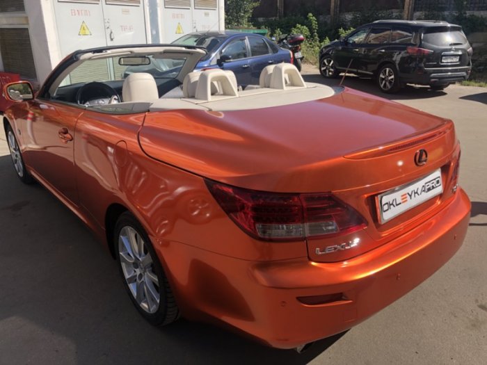 Лексус Ай Эс кабриолет цветной автовинил оранжевый