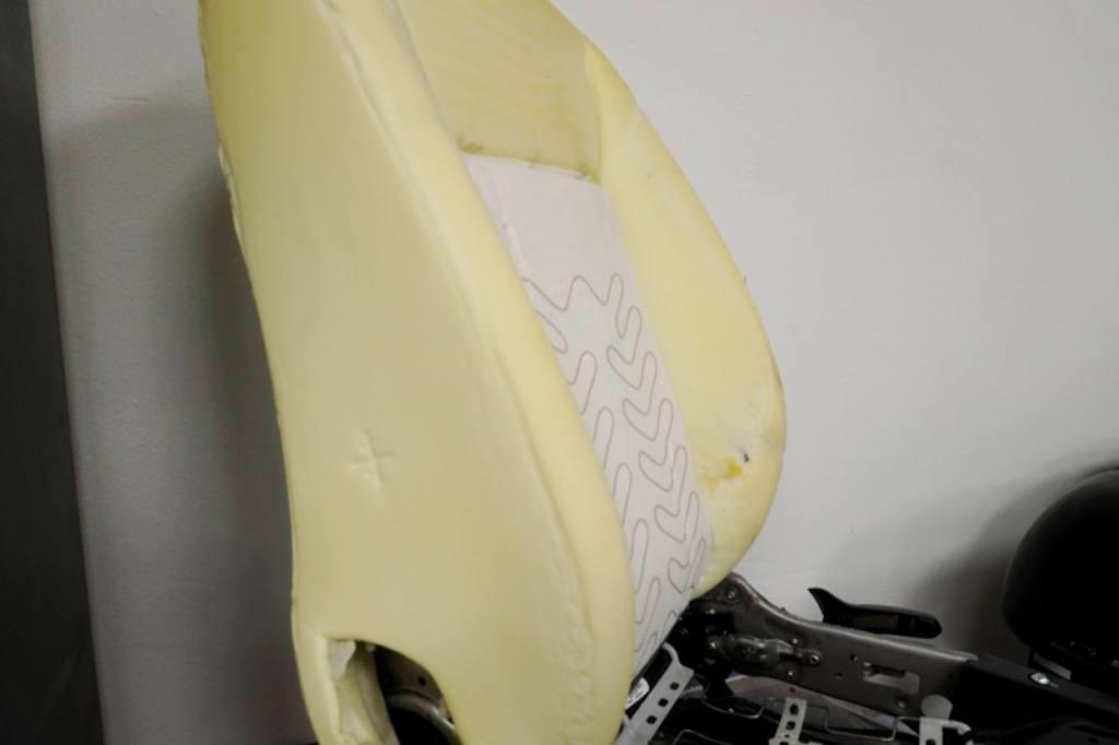 Установка массажа в сидения автомобиля