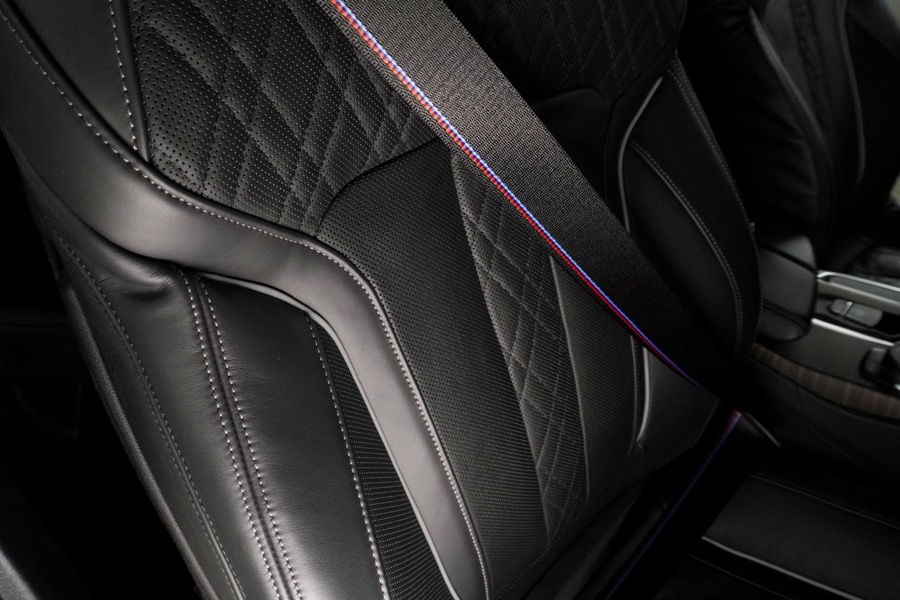 Замена и стайлинг ремня безопасности услуга