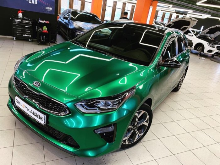 Киа Сид цветная оклейка в зеленый, керамика