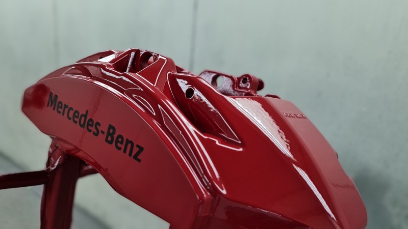 Красные тормозные суппорта покраска в Москве тюнинг