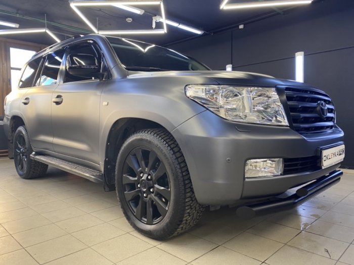 Тойота Лэнд Крузер 200 антигравийная матовая