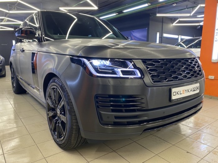 Рендж Ровер, химчистка, цветная оклейка в «Шлифованный метал», керамика