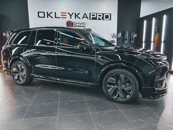 Lixiang L9 оклейка в полиуретановую пленку, установка обвесов, тонировка и антихром