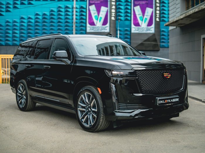 Кадиллак Эскалейд оклейка кузова, пластика и оптики в полиуретан, защита консоли