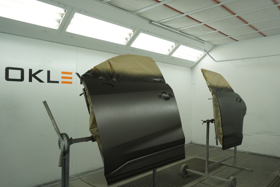 Покрасочная камера для покраски в атосервисе Оклейка-ПРО