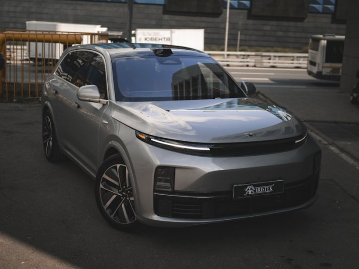 Lixiang L7 антигравийная защита, керамика, бронь лобового, оклейка мониторов 