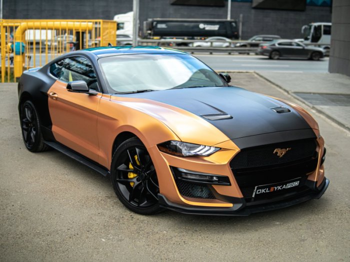 Форд Мустанг Шелби оклейка по дизайн-макету в цветной винил 