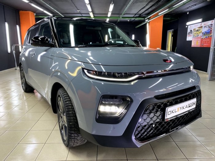 Киа Сол цветная оклейка и стайлинг