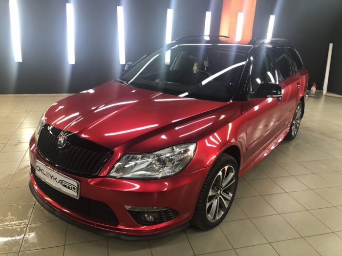 Шкода Октавия цветной автовинил