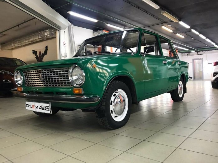 ВАЗ 2101 цветной зеленый винил
