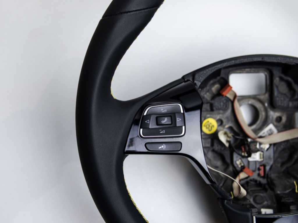 Подогрев руля поставить в Москве и Питере