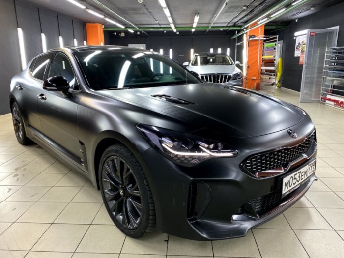 Кия Стингер стайлинг черный Сатин