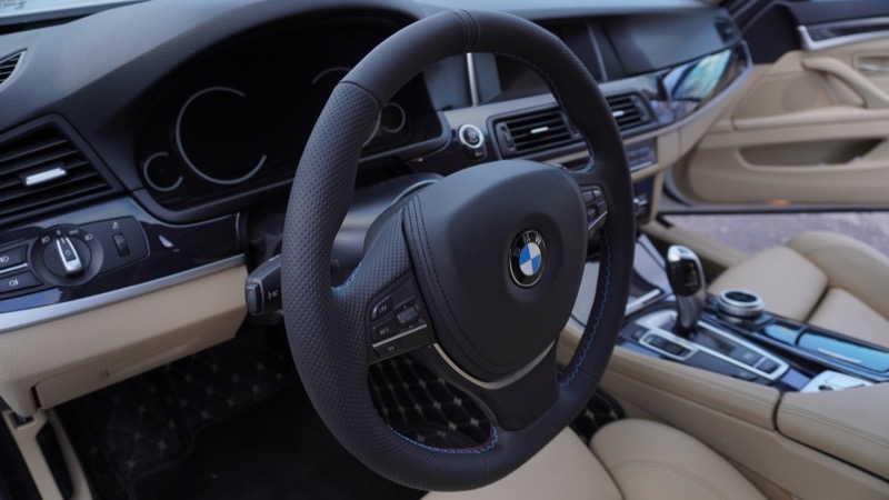 Перетянутый руль на авто