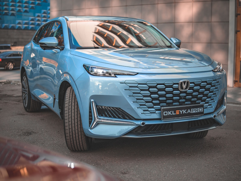 Оклейка Чанган Юни-к в глянцевый полиуретан SunMax