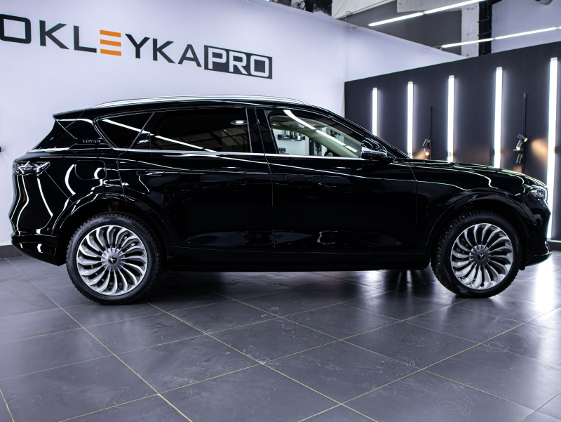 Оклейка кузова Вояж Фри в глянцевый полиуретан