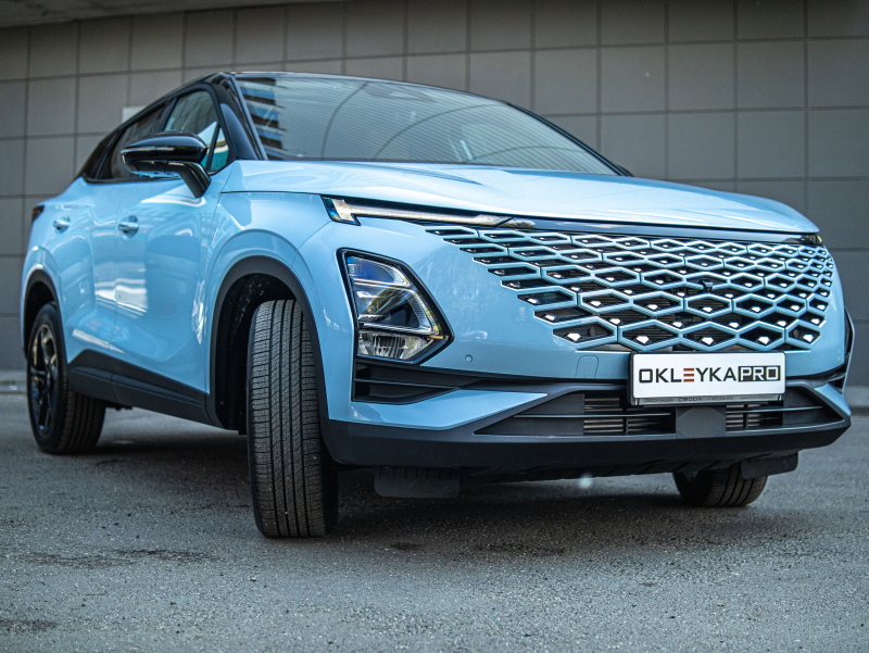 Оклейка OMODA C5 в глянцевый полиуретан Санмакс Оклейка OMODA C5 в глянцевый полиуретан Санмакс