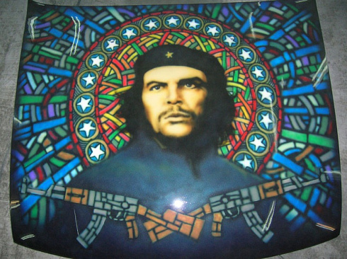 Че Гевара на капот авто аэрография винилография