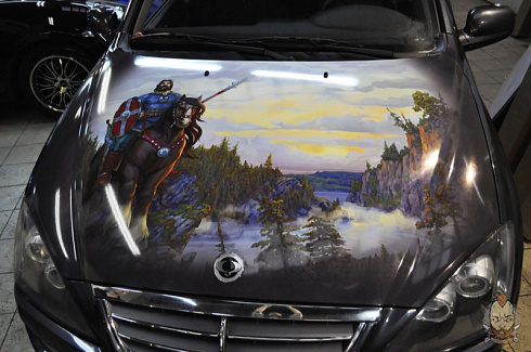Автовинил с картиной коня (лошади) на капот