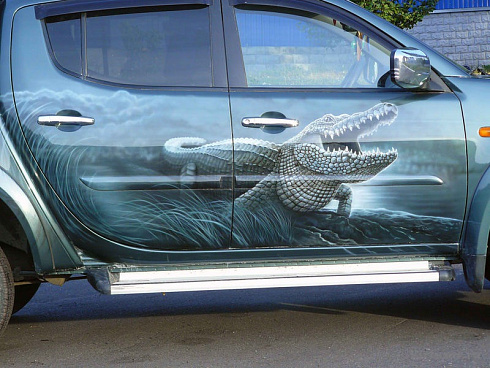 Крокодил аэрография винилография на авто Окейка про