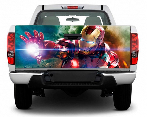Винилография на авто Железный человек оклейка машин