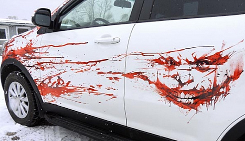 Кровь на кузове аэрография нанести