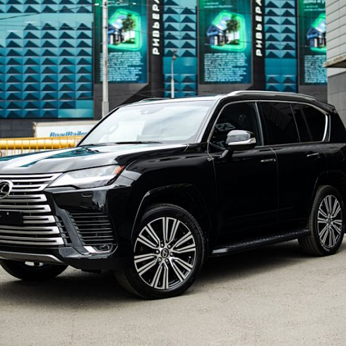 Чем люди защищают краску автомобилей?