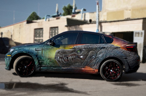 Аэрография с динозаврами или драконами на авто аэрография