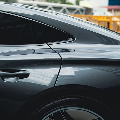 Зачем нужна антигравийная пленка на авто?