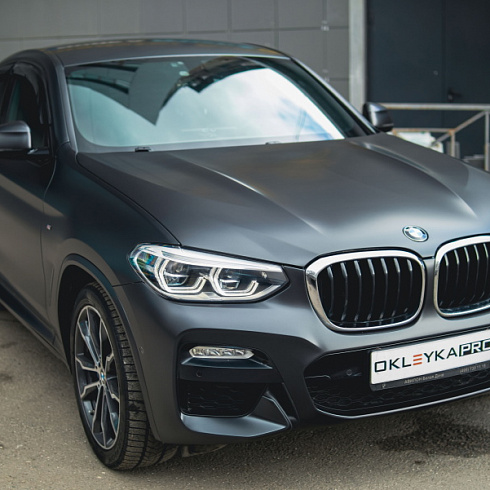 Матовые оттенки у автомобилей