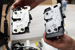 Установка доводчиков дверей