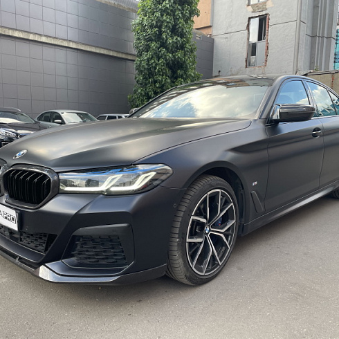 Матовые оттенки у автомобилей