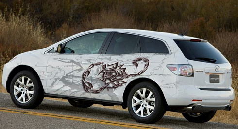 Винилография или аэрография скорпиона на бока машины