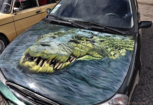Крокодил аллигатор на капот авто Оклейка про