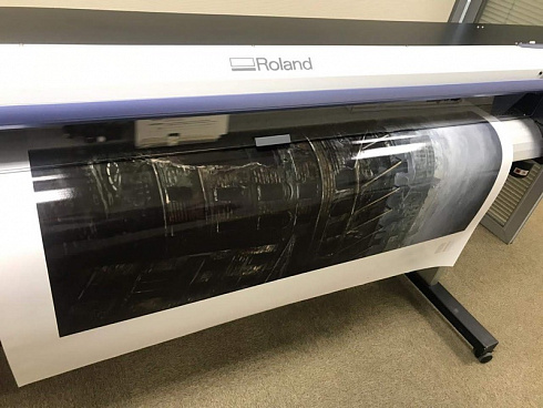 Печать винилографии для капота автомобиля