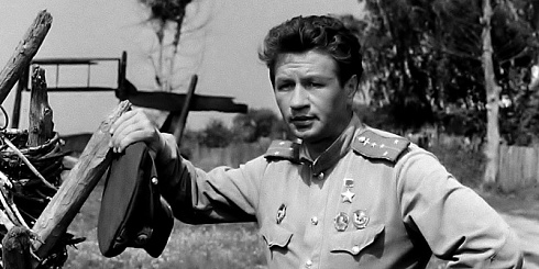 Винилография на машину по фильму Маэстро В бой идут одни старики